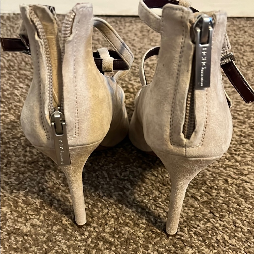 BCBGeneration Tan Heels - Picture 7 of 13